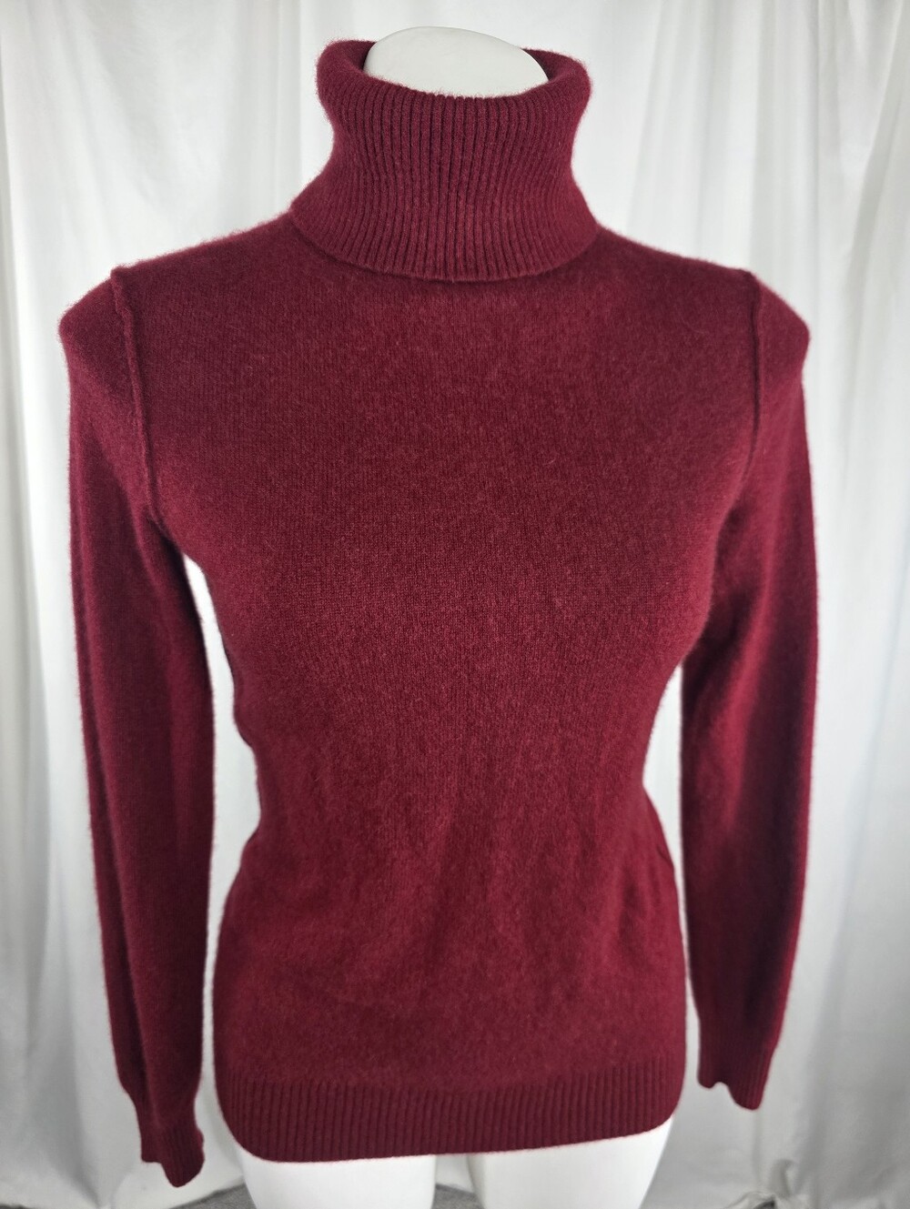 Antonio Melani 100% Fuzzy Cashmere Garnet Red Turtleneck Sweater M Quiet Luxury - Picture 5 of 14